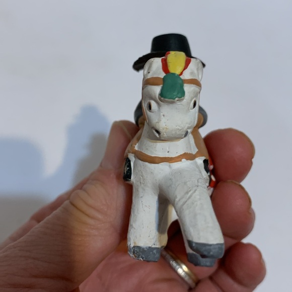 Horse couple Hand Painted Spanish Mud People - Picture 13 of 13